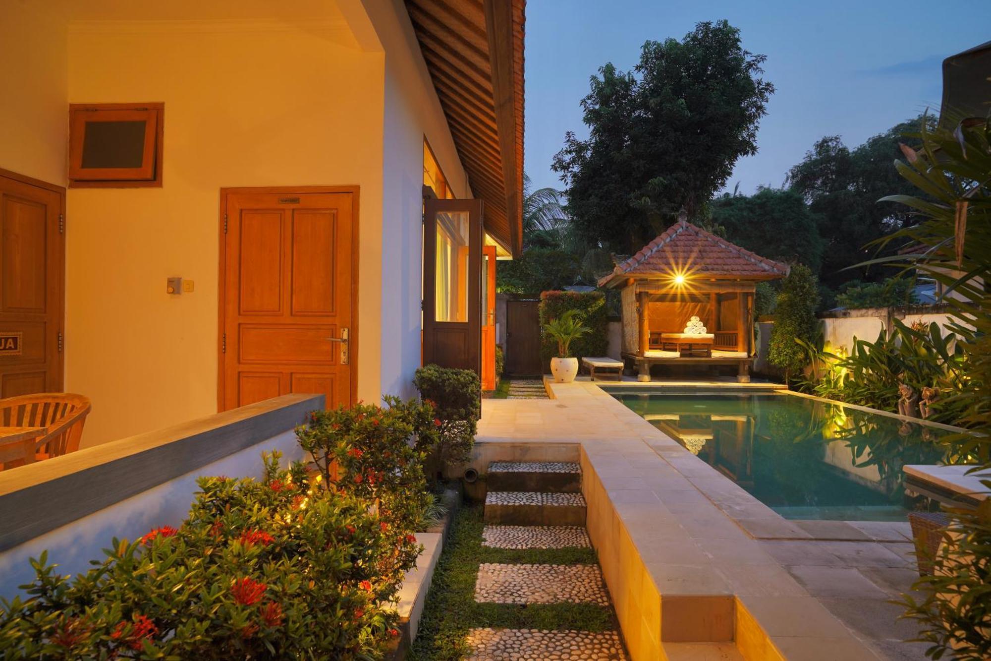 Villa Seruni Lovina Luaran gambar