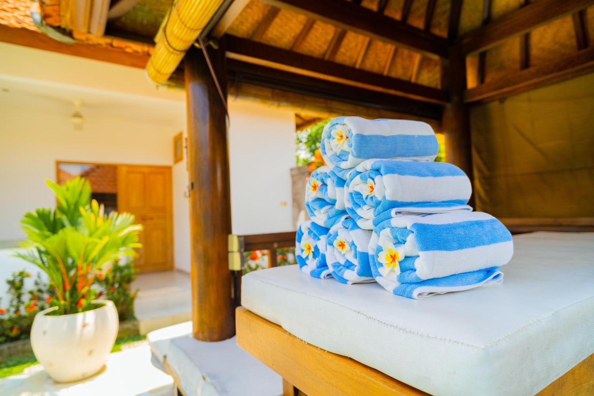 Villa Seruni Lovina Luaran gambar
